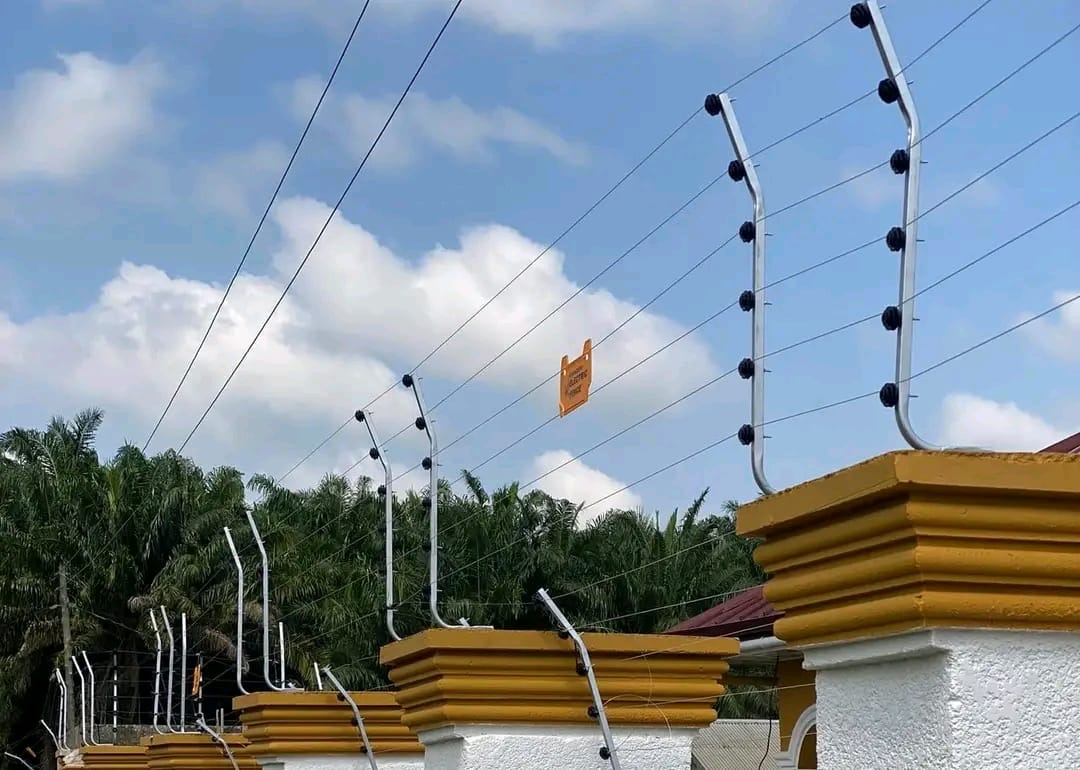 Electric Fence Adenta